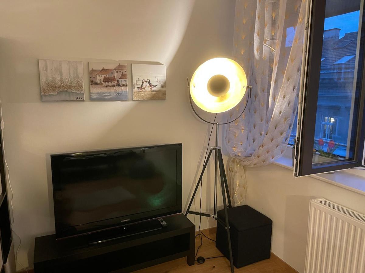 Mollart Apartment *